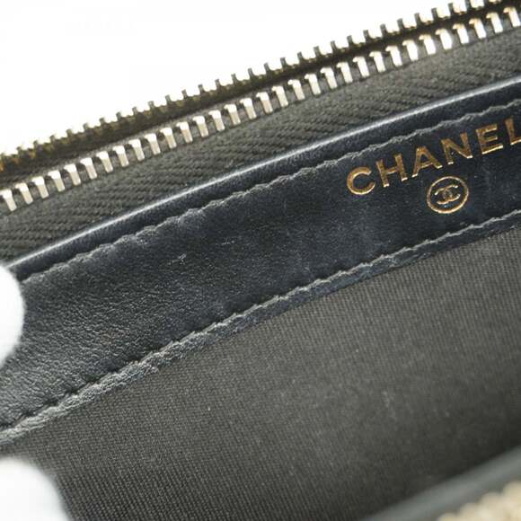 CHANEL Black Caviar Leather Wallet - Picture 8 of 13